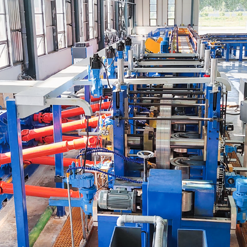 400x400 Laminatoio per tubi quadrati e rettangolari a formatura diretta con Share Roller