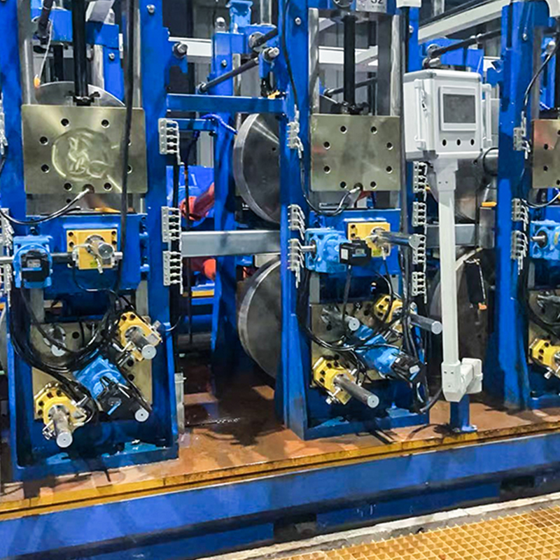 400x400 Laminatoio per tubi quadrati e rettangolari a formatura diretta con Share Roller