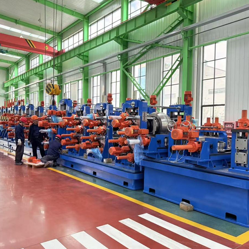 Linea di laminazione tubi quadrati e rettangolari 200x200 ERW